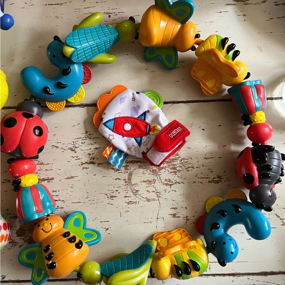 Lot of baby sensory toys  🧸 🪇 - Picture 6 of 13